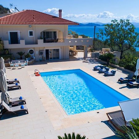Villa Merika Kivérion Eksteriør bilde